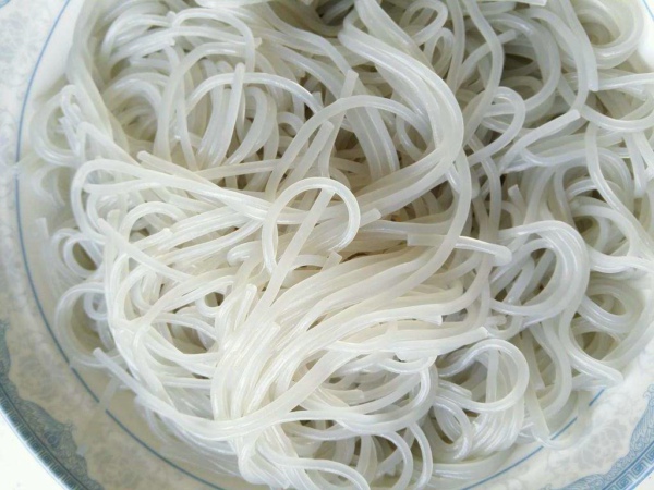 內(nèi)蒙古某鮮粉條查出鋁殘留超標(biāo)，食品安全檢測(cè)儀幫助企業(yè)解決此問題